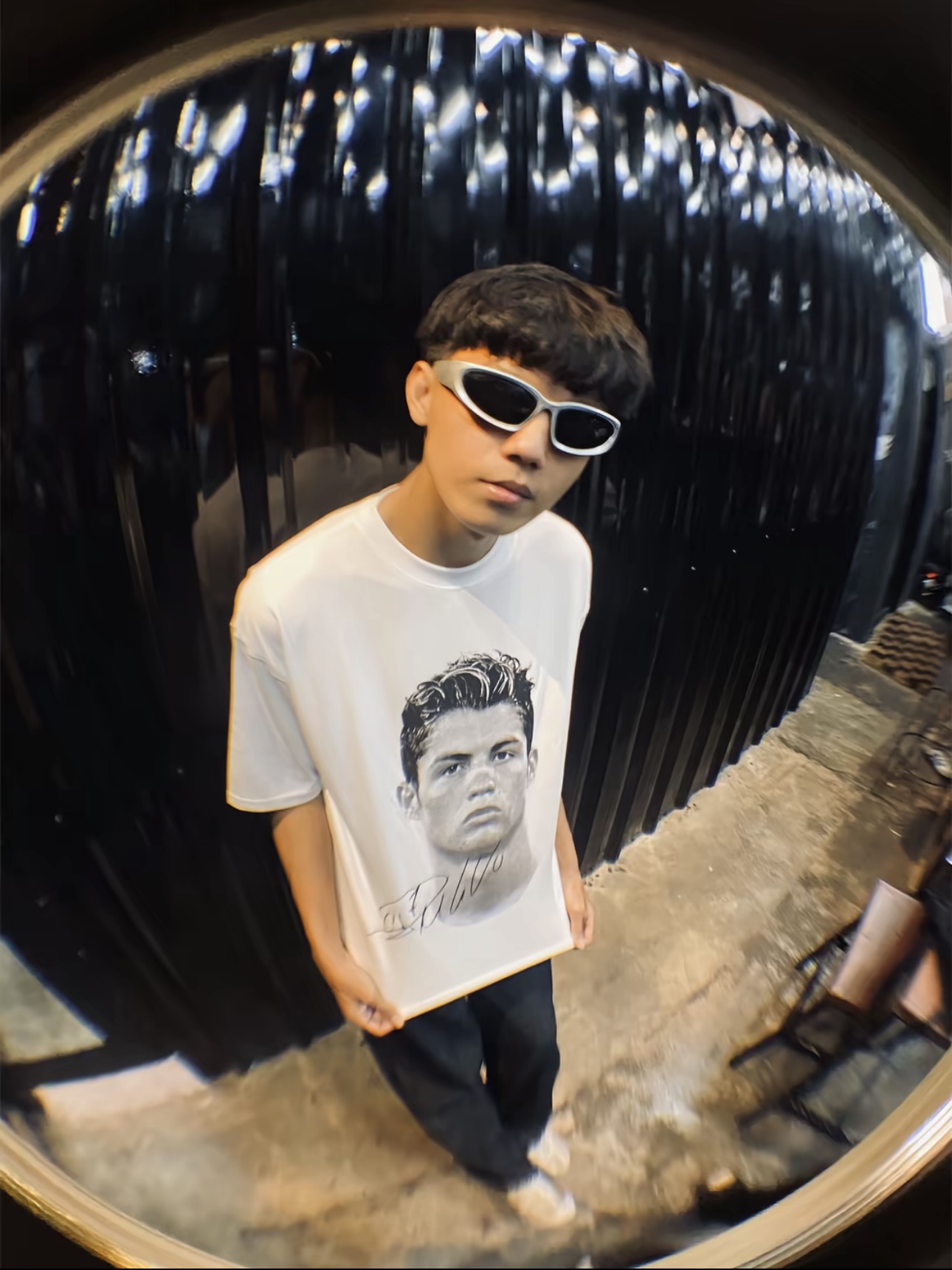 Customer wearing CR7 shirt
